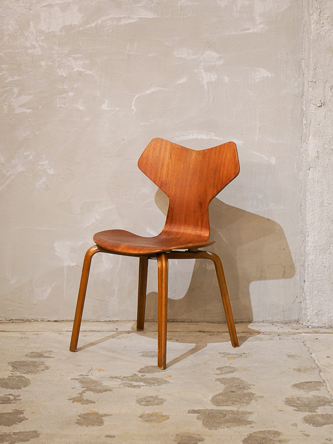 Fritz Hansen , Arne Jacobsen - Grand Prix Chair - 1970's , Denmark - 大和店