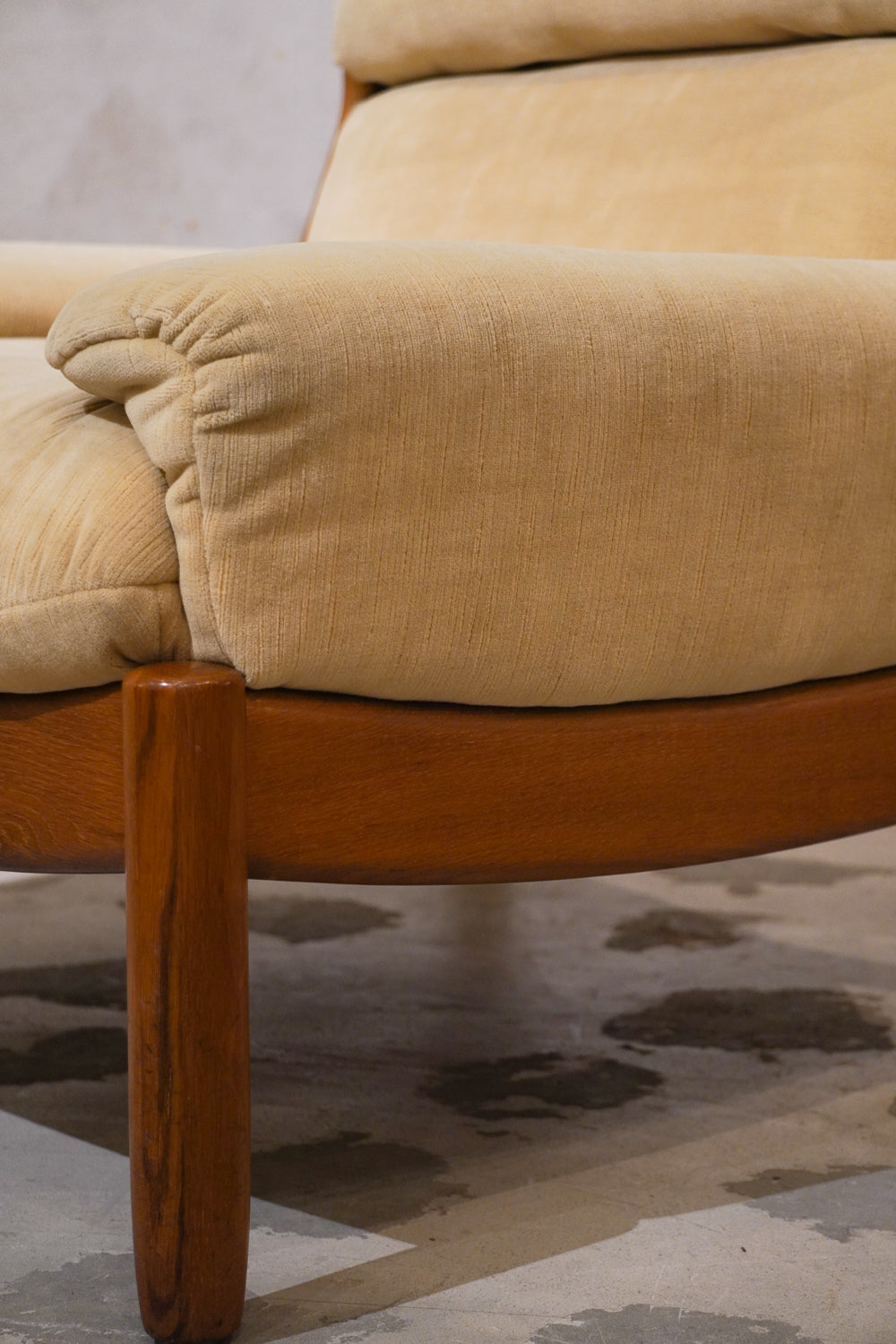 ファブリック 1シーターソファ<br>denmark 1970's <br>cerote antiques - ヴィンテージ SHARK ATTACK