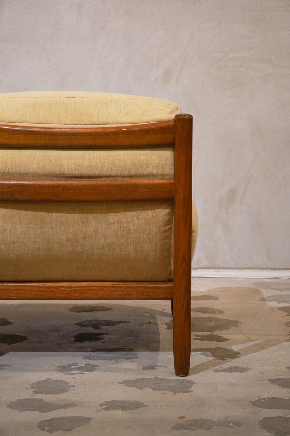 ファブリック 1シーターソファ<br>denmark 1970's <br>cerote antiques - ヴィンテージ SHARK ATTACK
