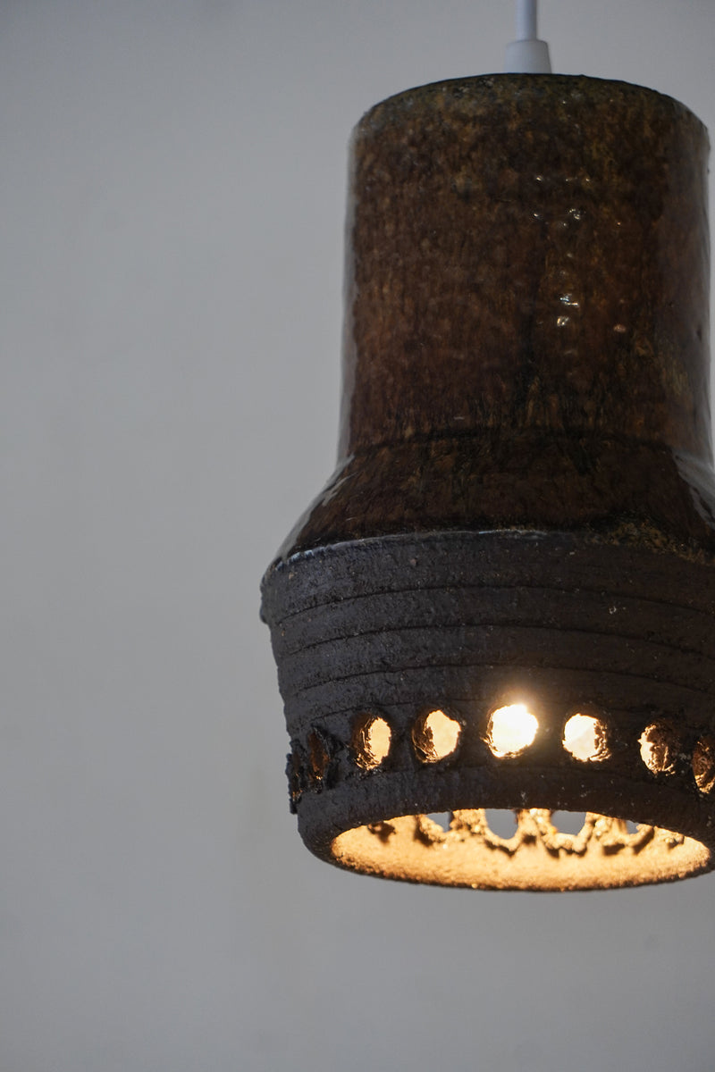 セラミック ペンダントランプ <br>bob's box - ヴィンテージ SHARK ATTACK