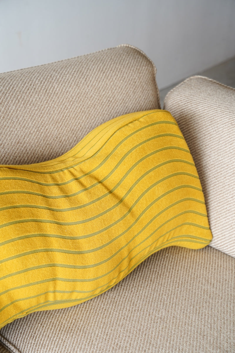 PORTRAIT LAB<br>Fabric object "Wave line" Long Blond <br>大和店・大阪店 - ヴィンテージ SHARK ATTACK