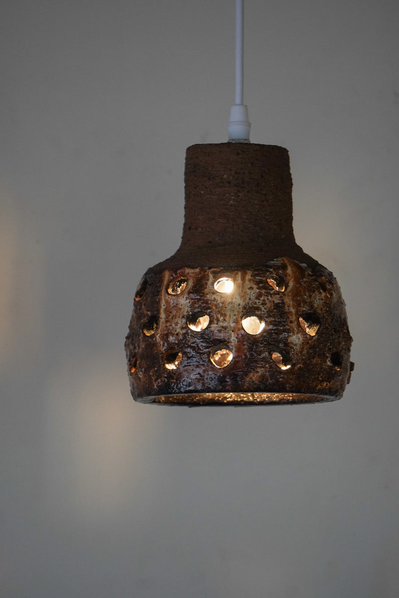 セラミック ペンダントランプ <br>bob's box - ヴィンテージ SHARK ATTACK