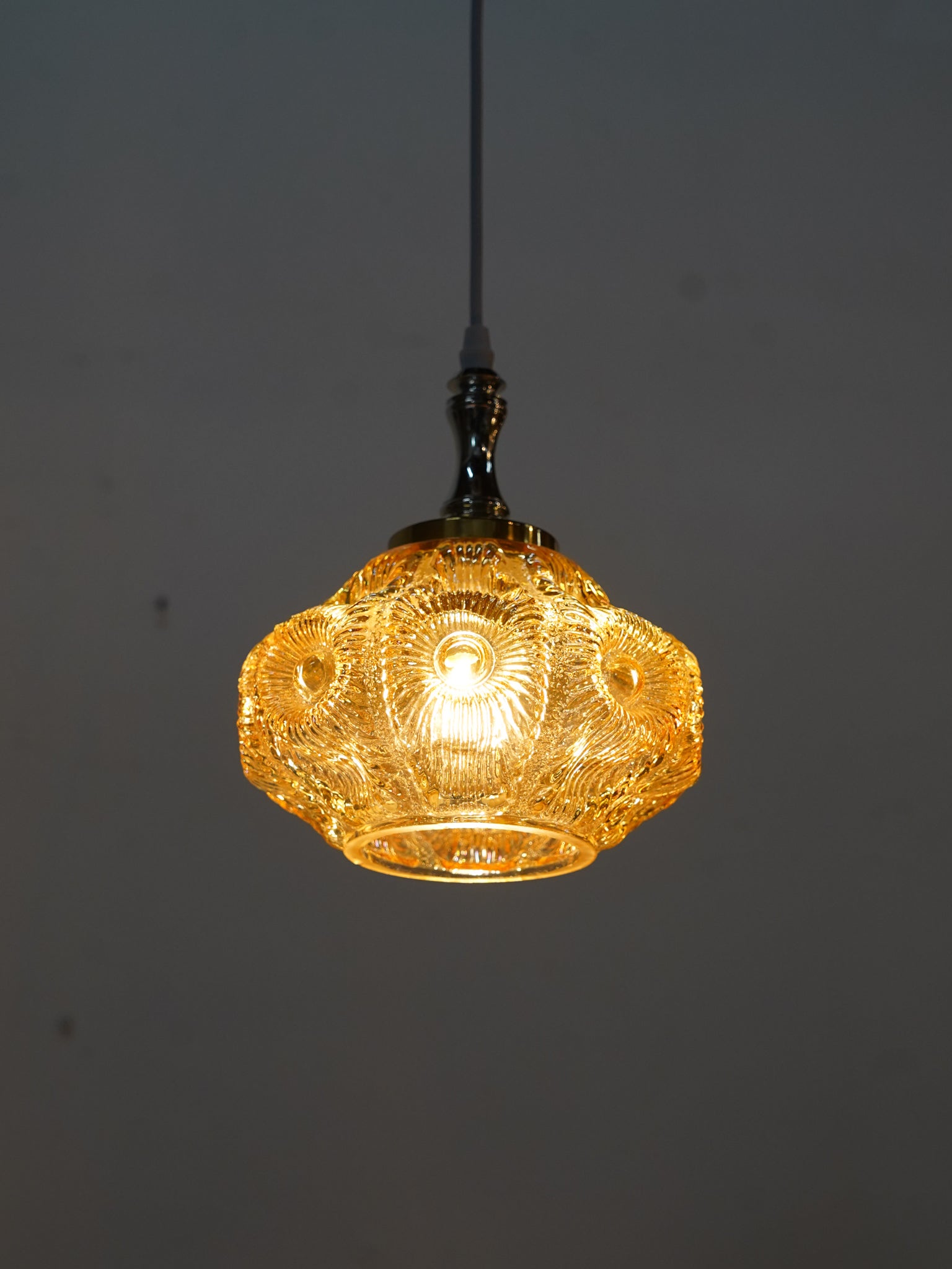 PENDANT LAMP – SHARK ATTACK ONLINE SHOP