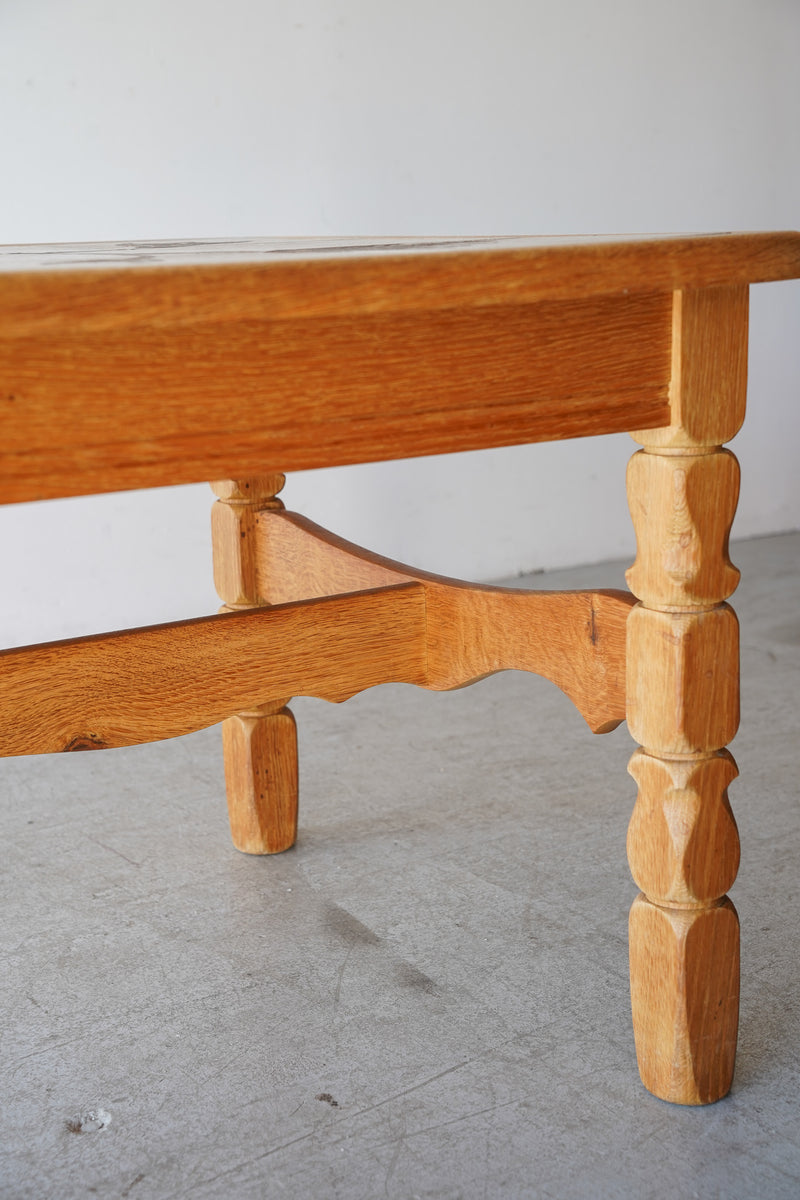 タイルトップ コーヒーテーブル <br>reload店 - ヴィンテージ SHARK ATTACK