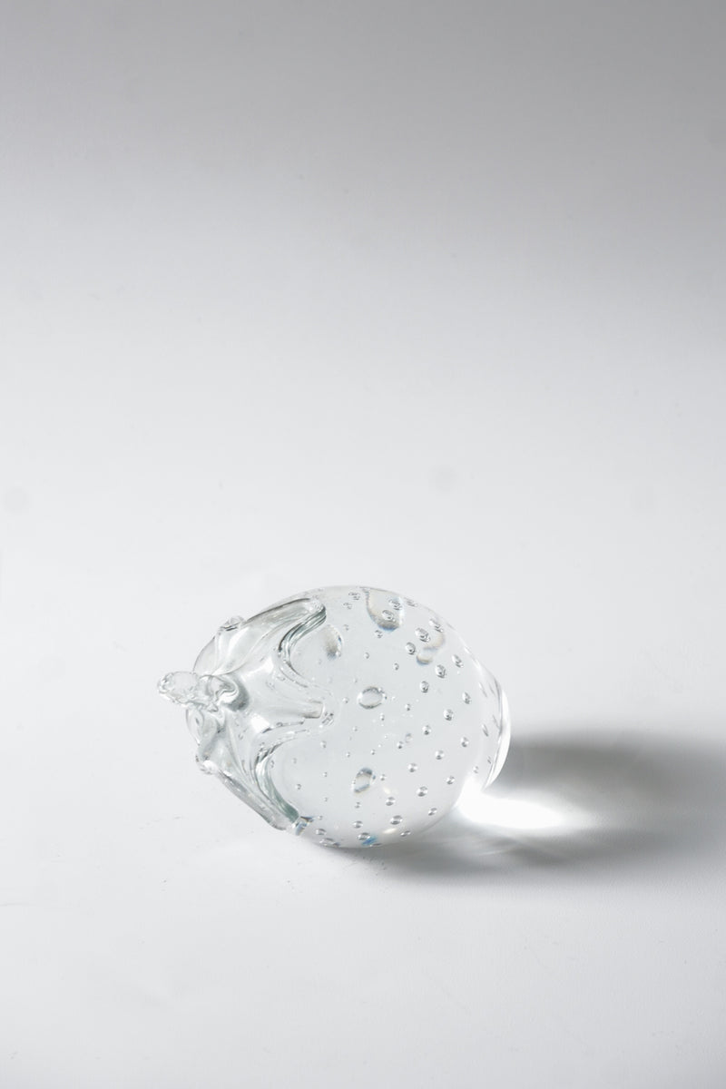 ガラス イチゴオブジェ<br>cerote antiques - ヴィンテージ SHARK ATTACK