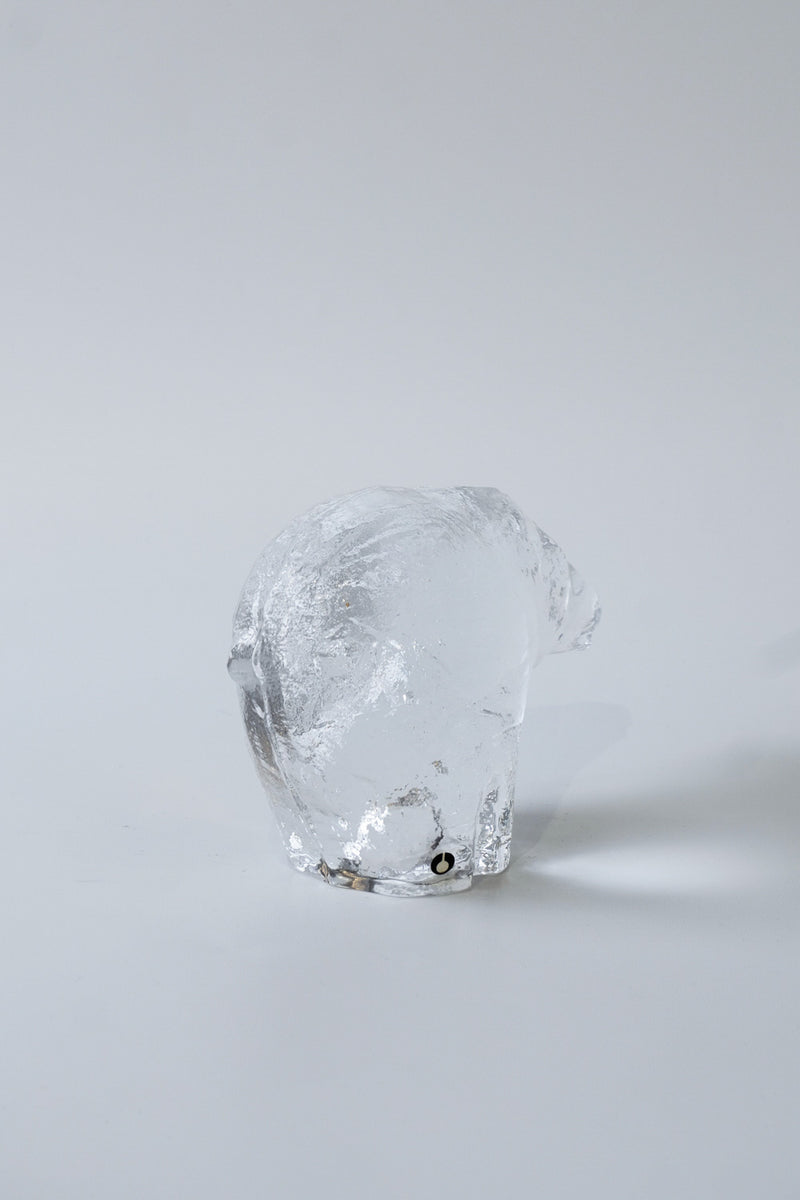 Pukeberg社<br>シロクマ オブジェ <br>Sweden<br>cerote antiques - ヴィンテージ SHARK ATTACK