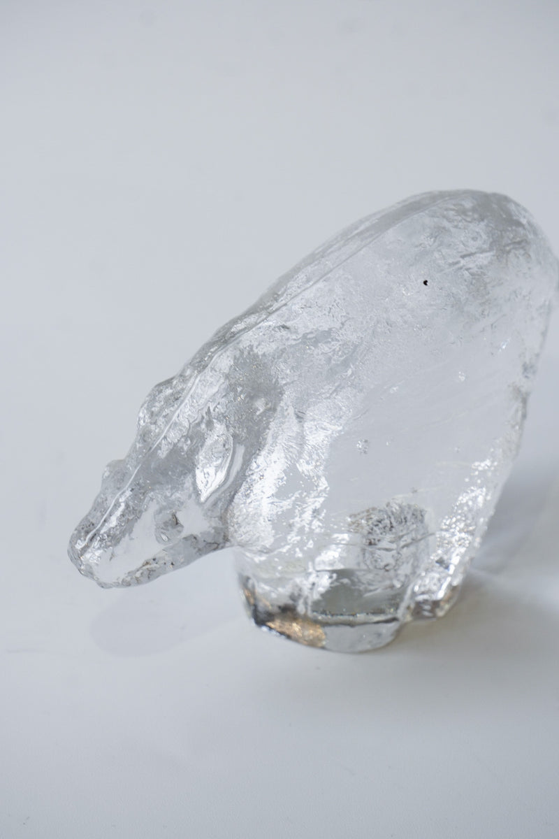 Pukeberg社<br>シロクマ オブジェ <br>Sweden<br>cerote antiques - ヴィンテージ SHARK ATTACK