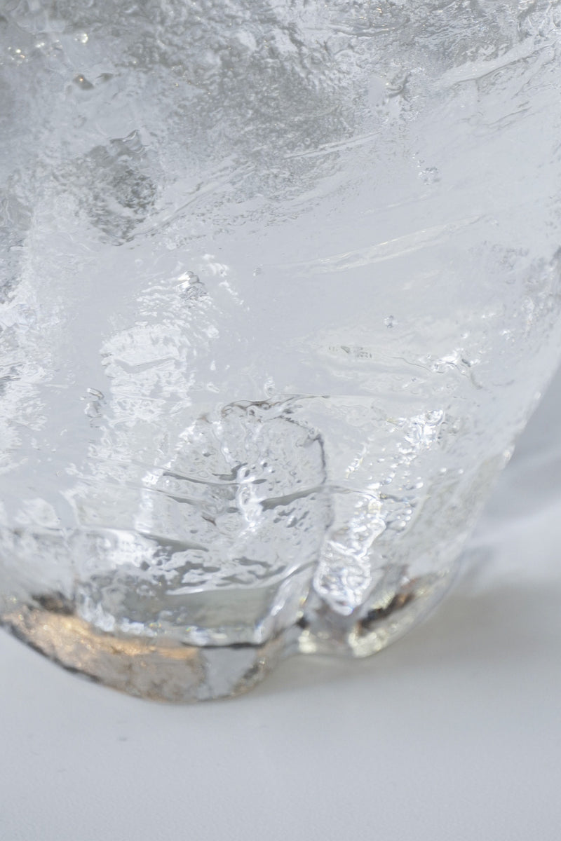 Pukeberg社<br>シロクマ オブジェ <br>Sweden<br>cerote antiques - ヴィンテージ SHARK ATTACK