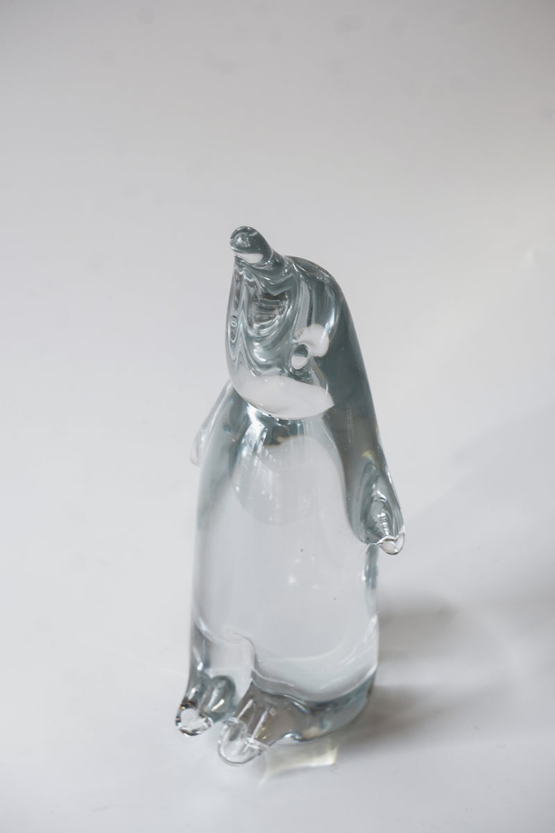 ガラス ペンギンオブジェ<br>cerote antiques - ヴィンテージ SHARK ATTACK