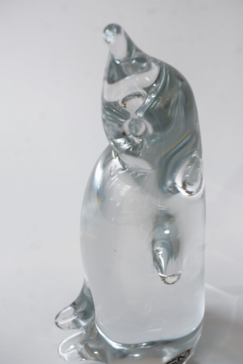 ガラス ペンギンオブジェ<br>cerote antiques - ヴィンテージ SHARK ATTACK