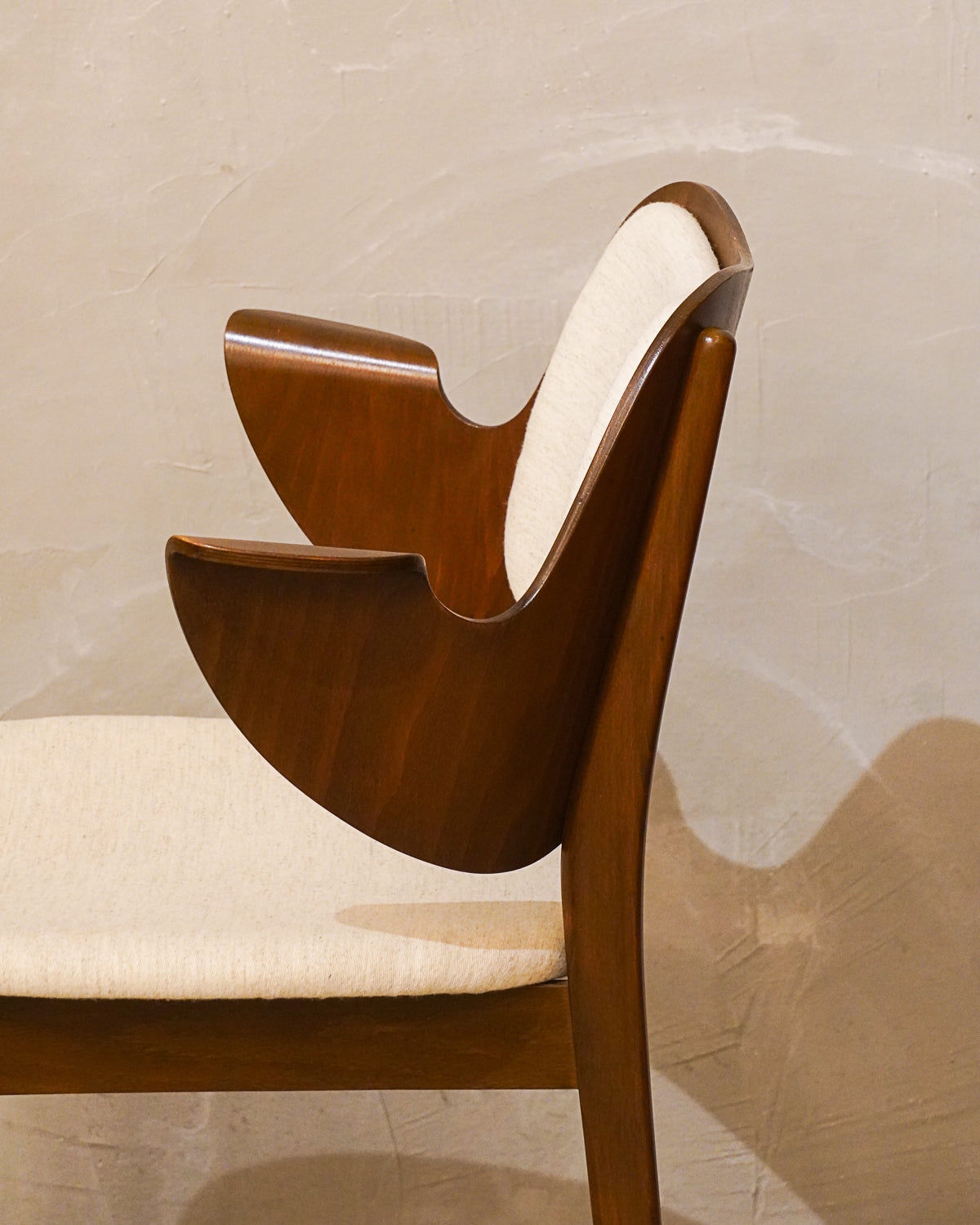 Warm Nordic  "Hans Olsen" - "Gesture Chair" ダイニングチェア - Denmark - bob's box