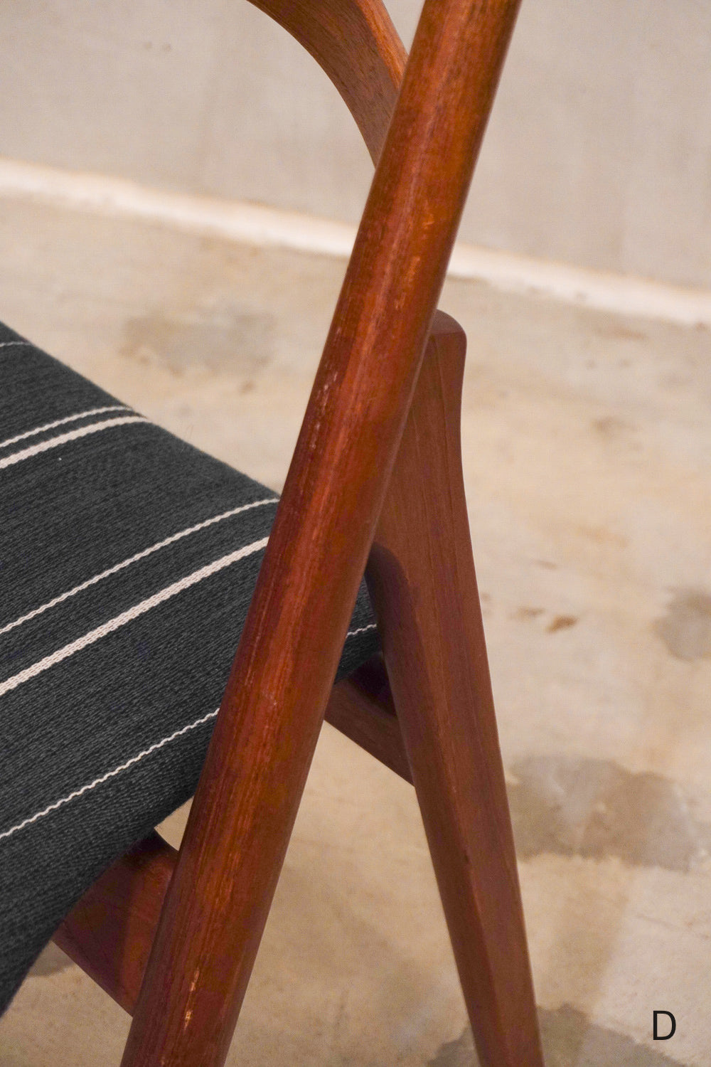 Hans J. Wegner CH29 ダイニングチェア(C/D) 2脚<br>ヴィンテージ <br>大阪店 - ヴィンテージ SHARK ATTACK