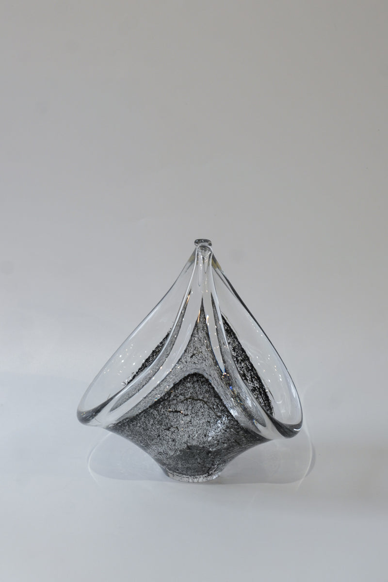 ガラス プレート<br>cerote antiques - ヴィンテージ SHARK ATTACK