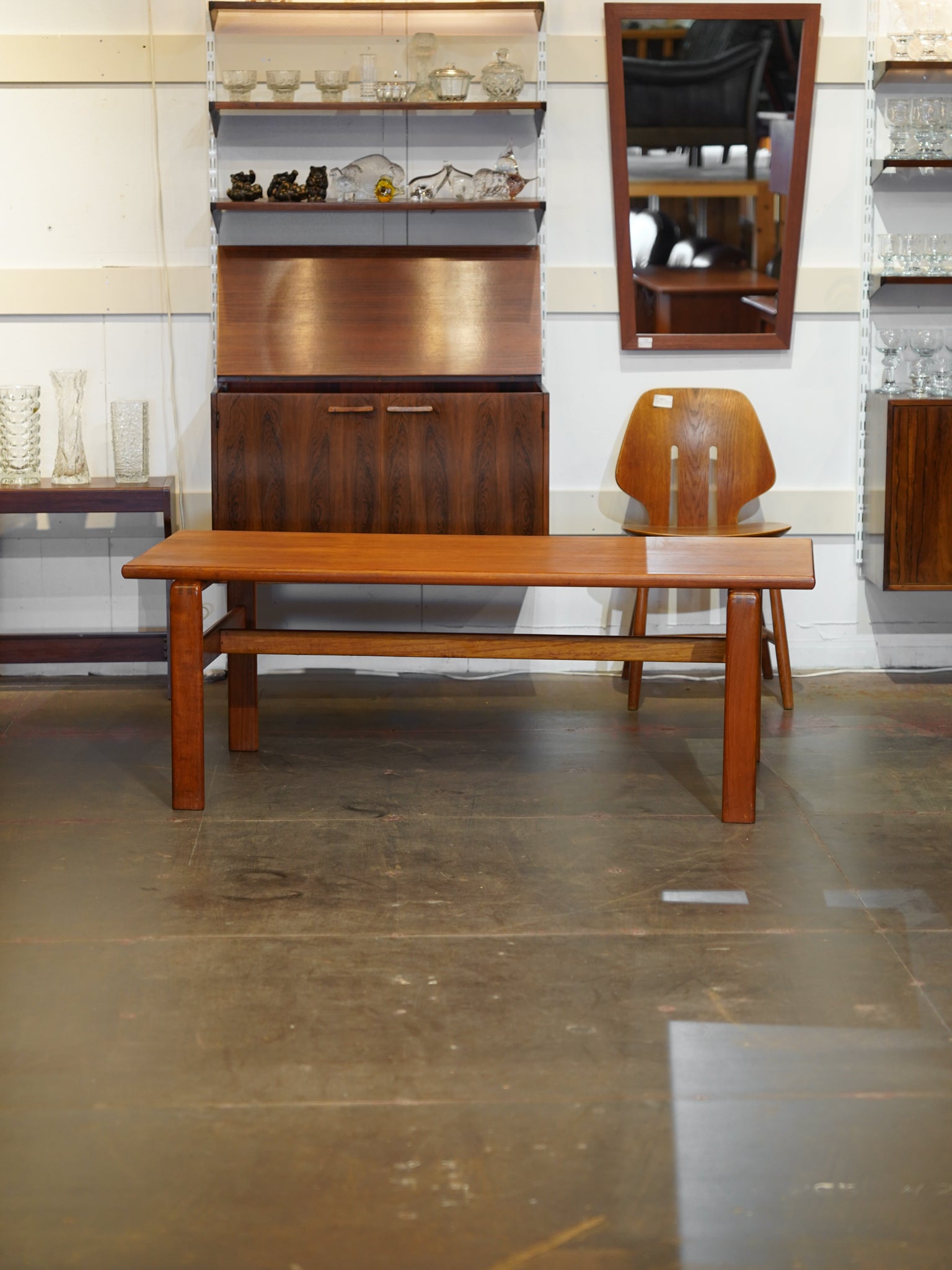 TABLE – SHARK ATTACK ONLINE SHOP