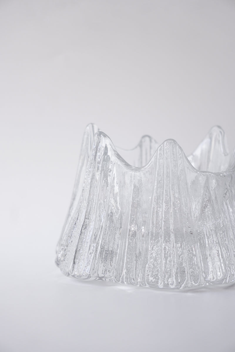 ガラス アート ボウル<br>cerote antiques - ヴィンテージ SHARK ATTACK