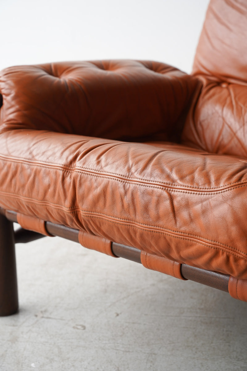 Brazilian Modern Design <br> 1シーター ソファ <br>1960-1970s , Brazil <br>TAMAGAWA BASE - ヴィンテージ SHARK ATTACK