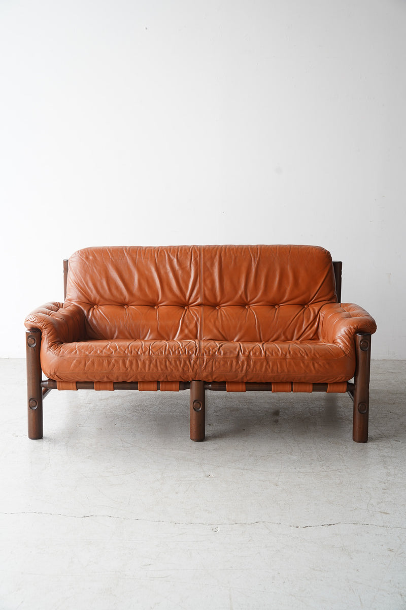 Brazilian Modern Design <br> 2シーター ソファ <br>1960-1970s Brazil<br>大阪店・TAMAGAWA BASE - ヴィンテージ SHARK ATTACK