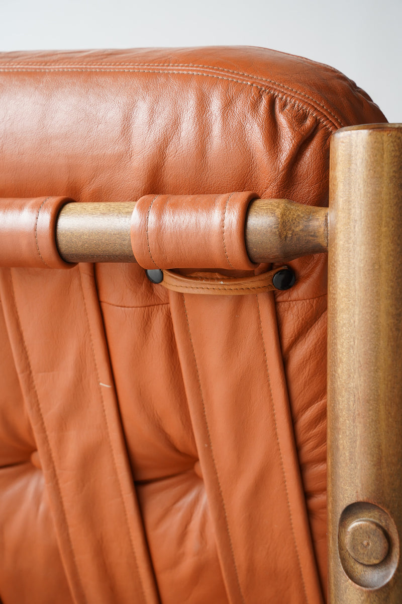 Brazilian Modern Design <br> 2シーター ソファ <br>1960-1970s Brazil<br>大阪店・TAMAGAWA BASE - ヴィンテージ SHARK ATTACK