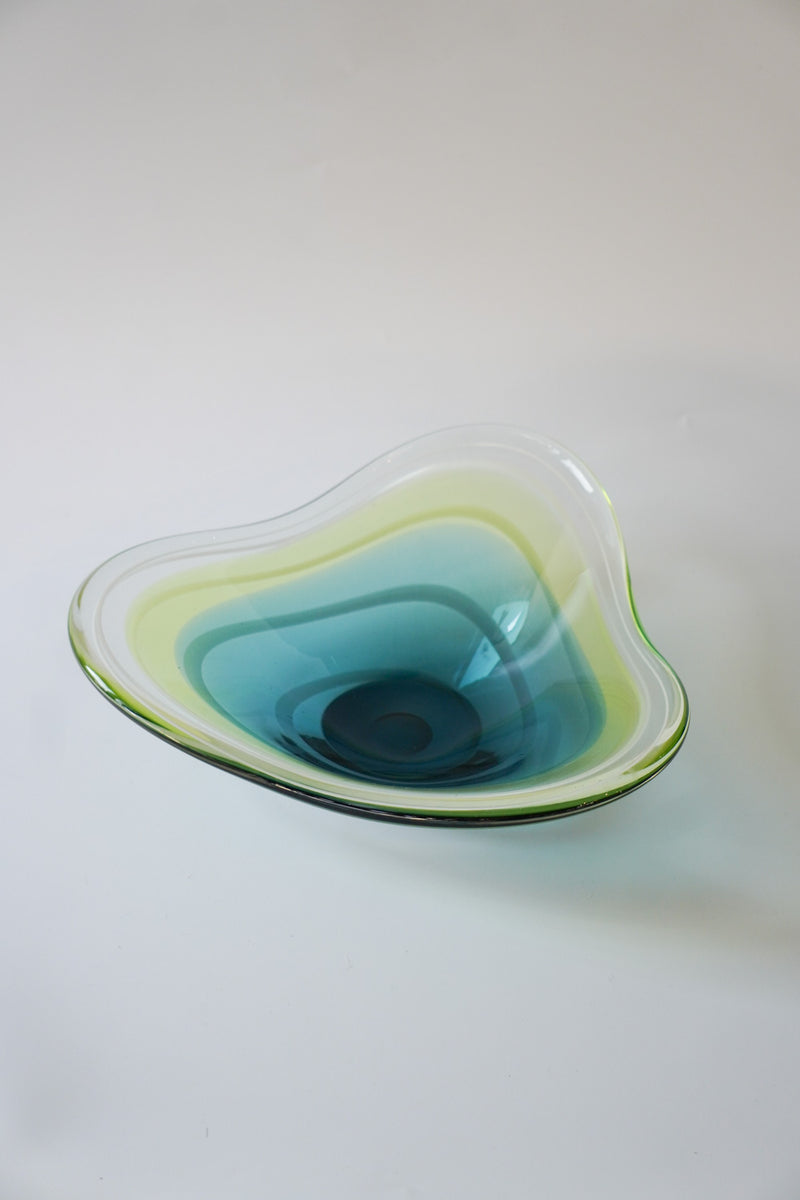 アートガラス プレート<br>bob's box - ヴィンテージ SHARK ATTACK