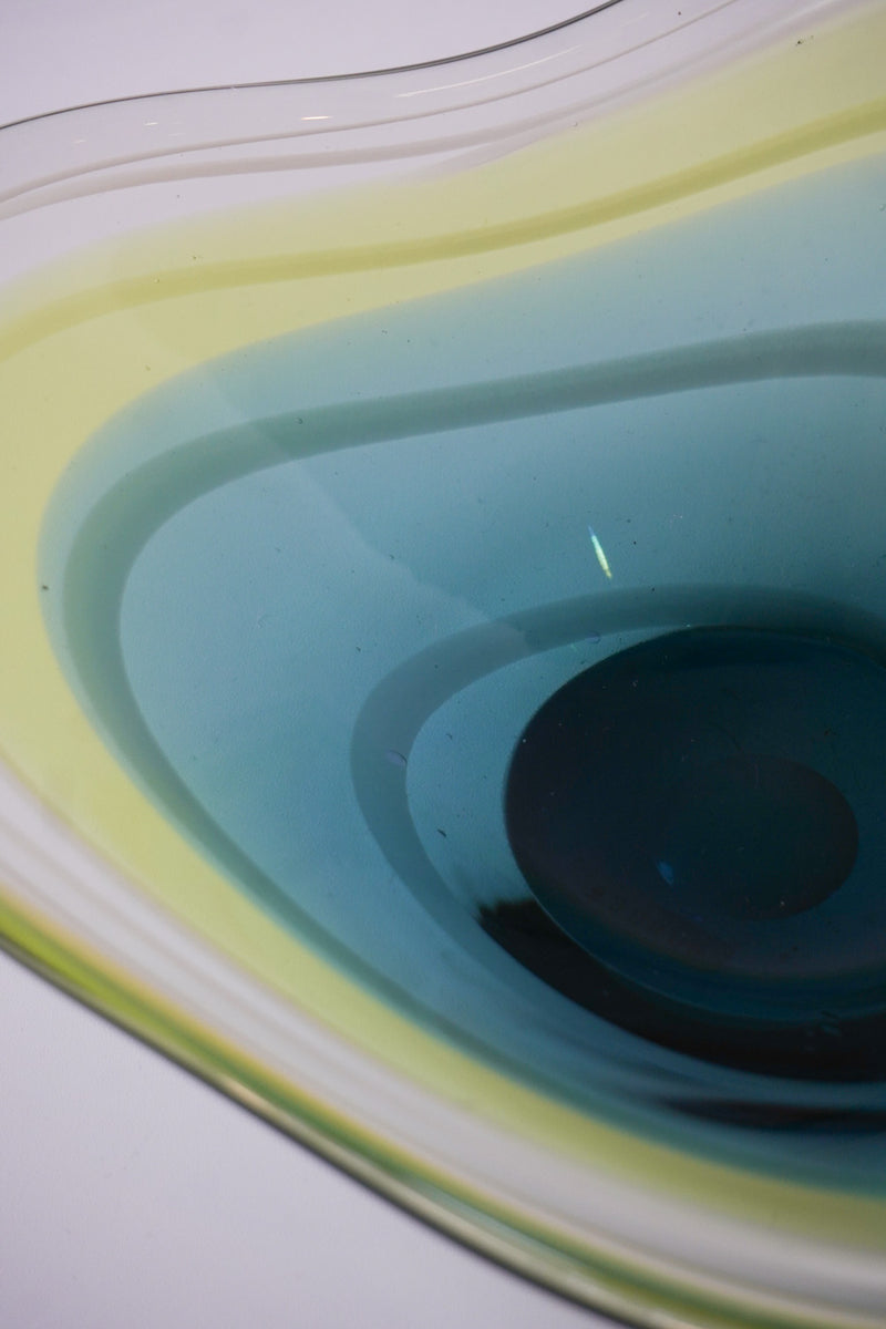 アートガラス プレート<br>bob's box - ヴィンテージ SHARK ATTACK