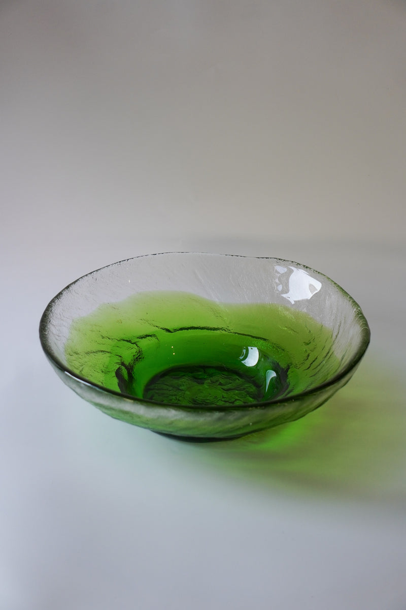 アートガラス ボウル<br>cerote antiques - ヴィンテージ SHARK ATTACK