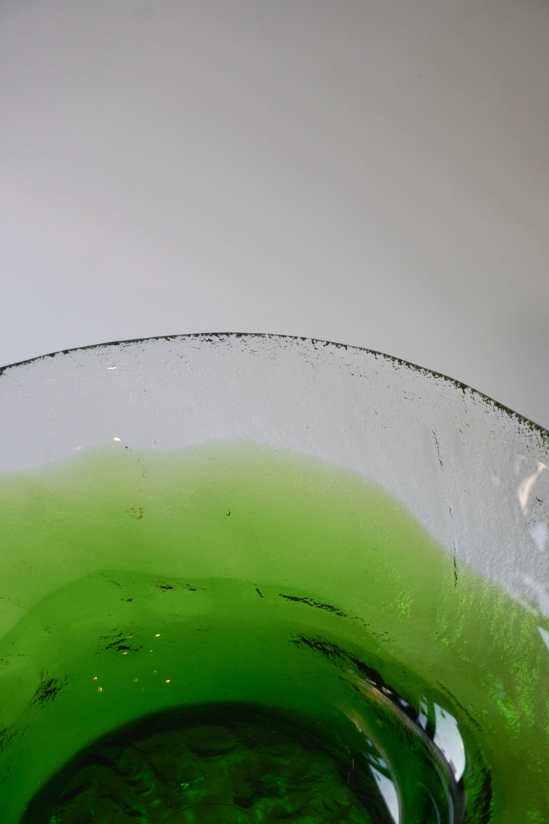 アートガラス ボウル<br>cerote antiques - ヴィンテージ SHARK ATTACK