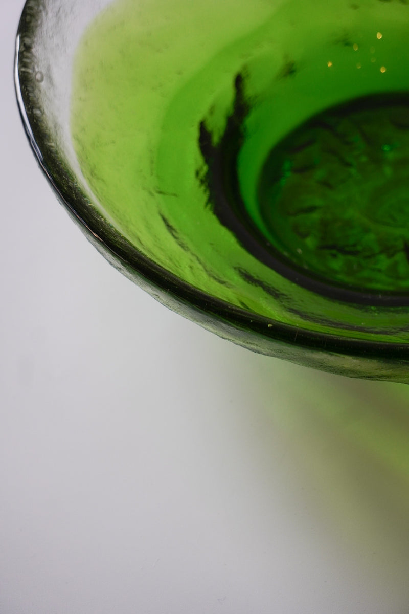 アートガラス ボウル<br>cerote antiques - ヴィンテージ SHARK ATTACK