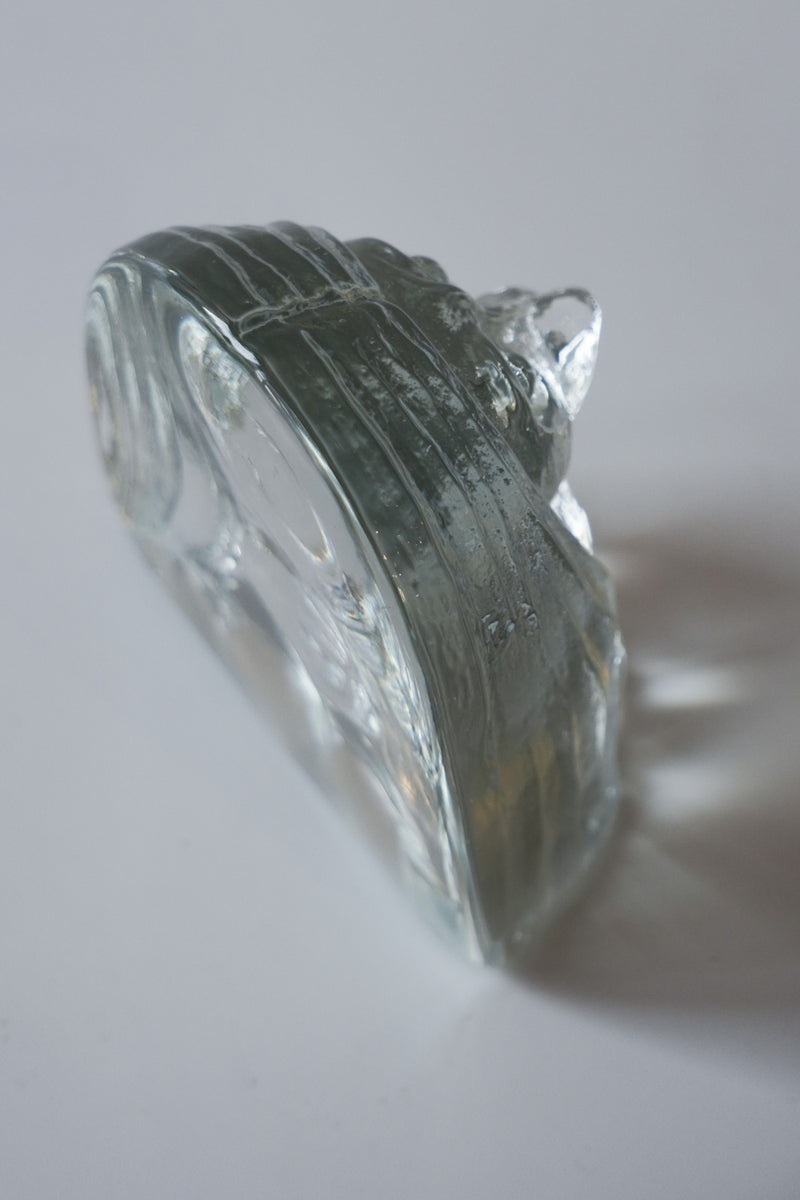 No.2-1 Bergdala Glasbruk社<br>ガラスオブジェ (L) <br>1960's , Sweden <br>bob's box - ヴィンテージ SHARK ATTACK