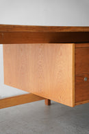 GETAMA , Hans J. Wegner <br>ワークテーブル<br>Denmark<br>大和店 - ヴィンテージ SHARK ATTACK