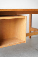 GETAMA , Hans J. Wegner <br>ワークテーブル<br>Denmark<br>大和店 - ヴィンテージ SHARK ATTACK