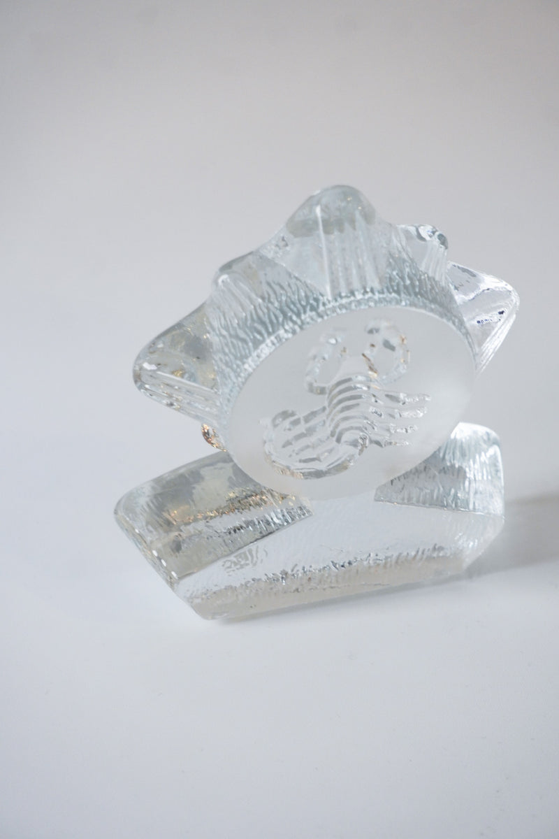 Bergdala社 <br>サソリ ガラスオブジェ <br>cerote antiques - ヴィンテージ SHARK ATTACK