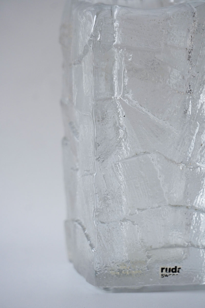 Ruda Glasbruk社 , Göte Augustsson　<br>フラワーベース <br>bob's box - ヴィンテージ SHARK ATTACK