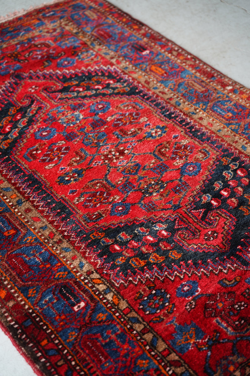 トライバルラグ 209×133 (cm) <br>大和店 - ヴィンテージ SHARK ATTACK