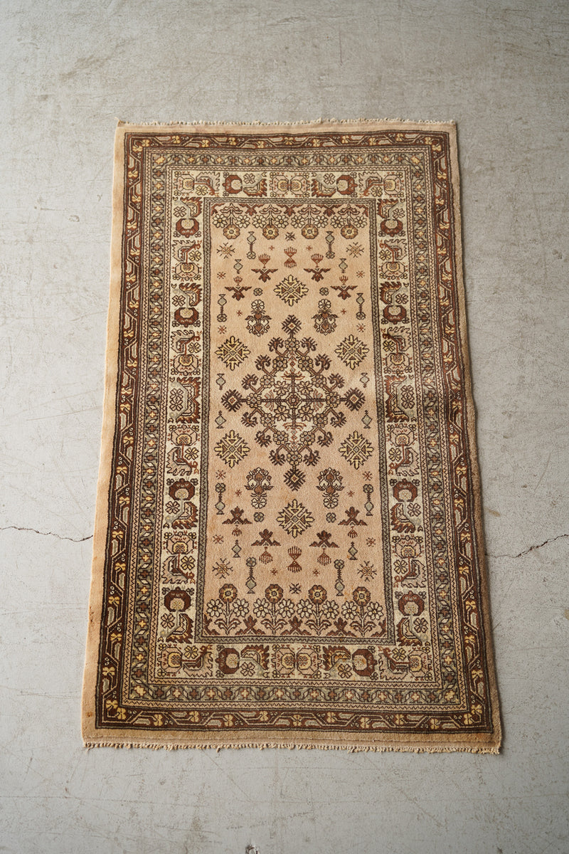 トライバルラグ 162×88 (cm) <br>cerote antiques - ヴィンテージ SHARK ATTACK