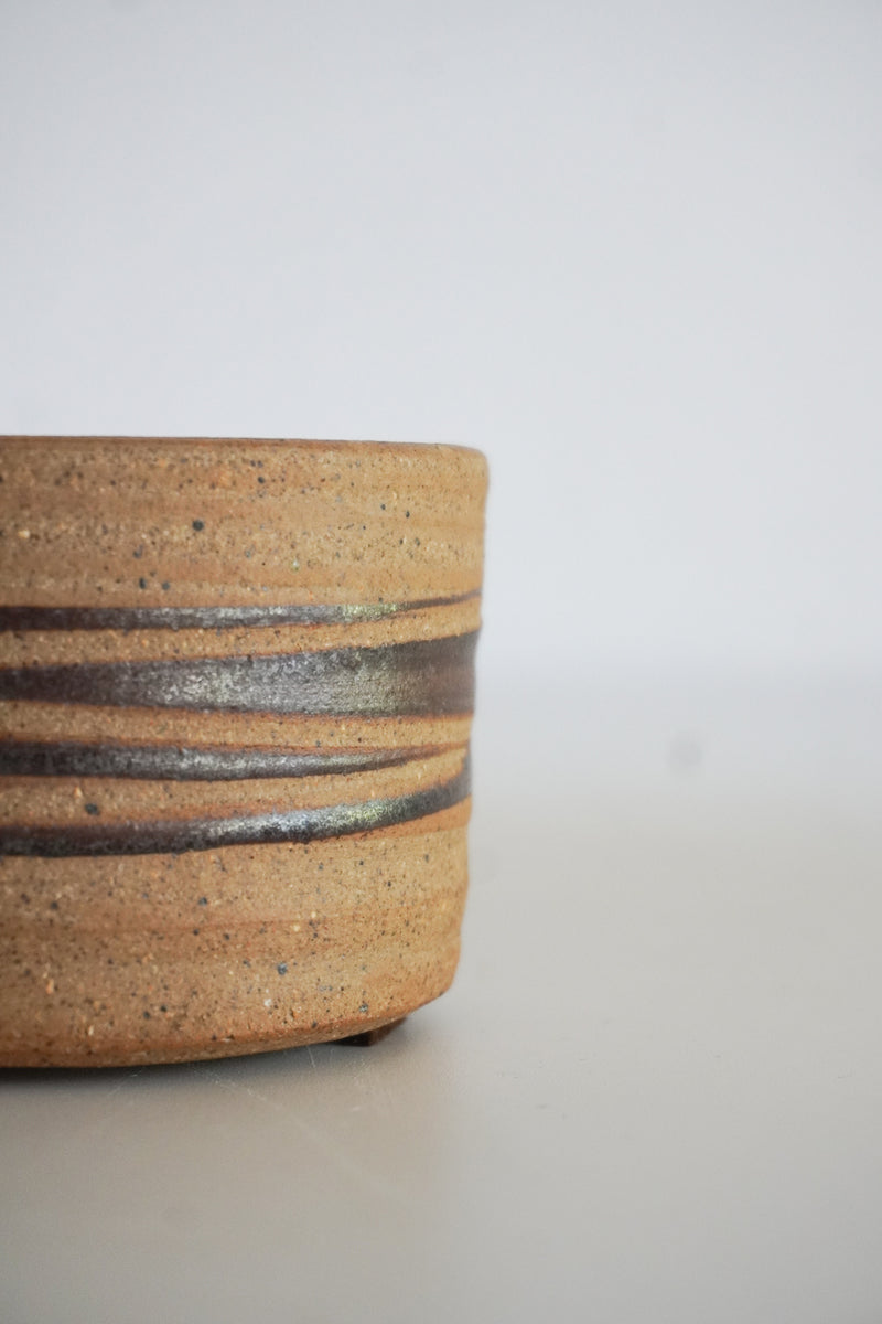 Tue Poulsen ココット <br>vintage<br>bob's box - ヴィンテージ SHARK ATTACK