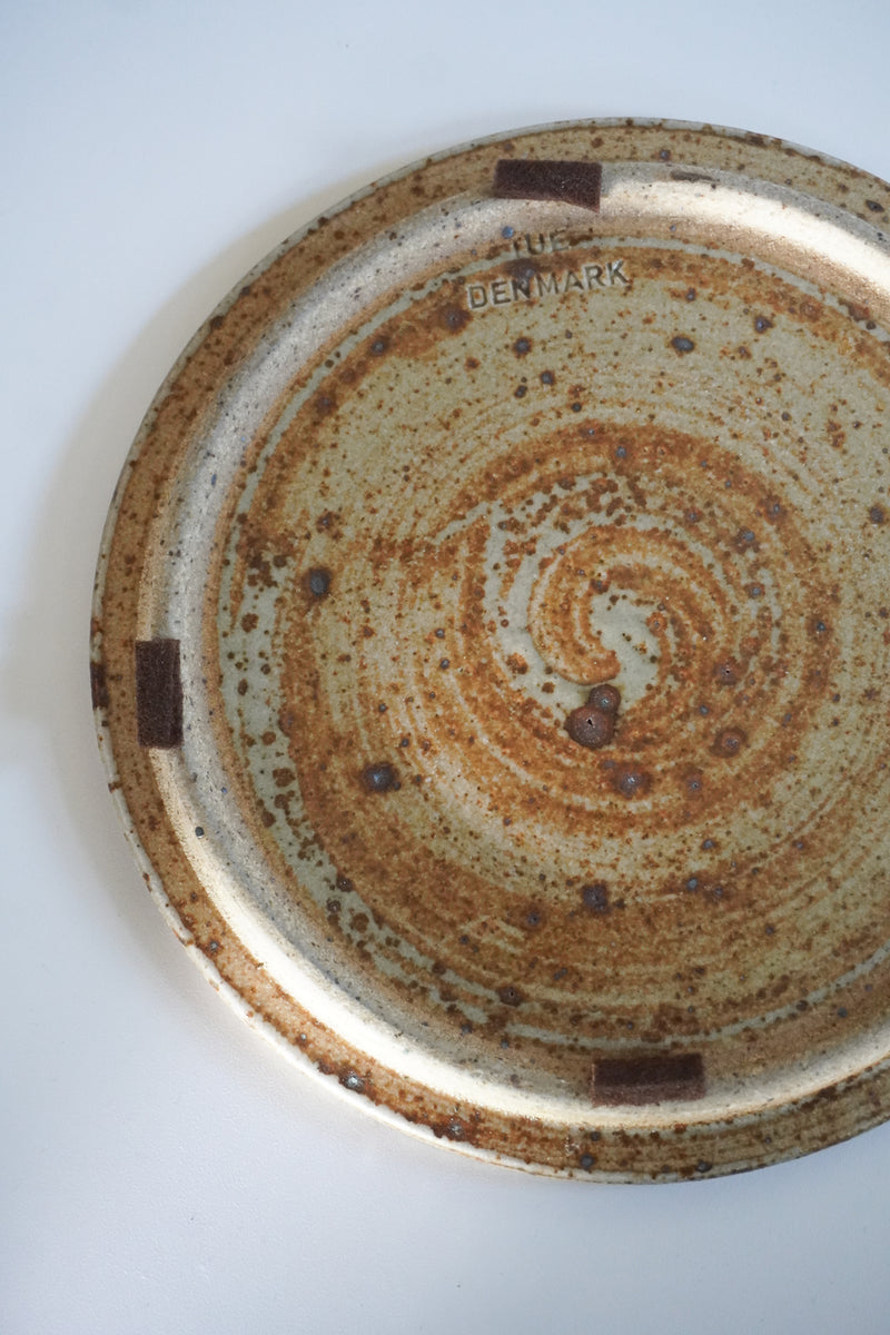 Tue Poulsen セラミックプレート 小 B<br>vintage<br>bob's box - ヴィンテージ SHARK ATTACK