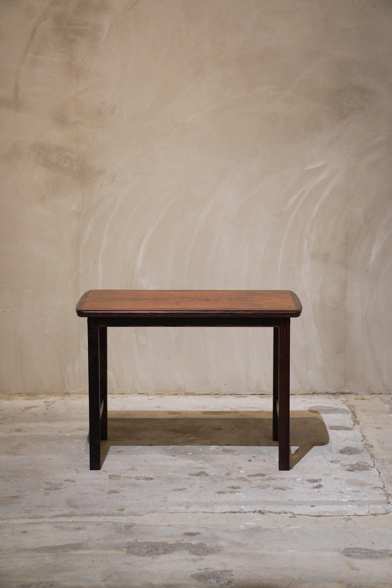 サイドテーブル <br>bob's box - ヴィンテージ SHARK ATTACK