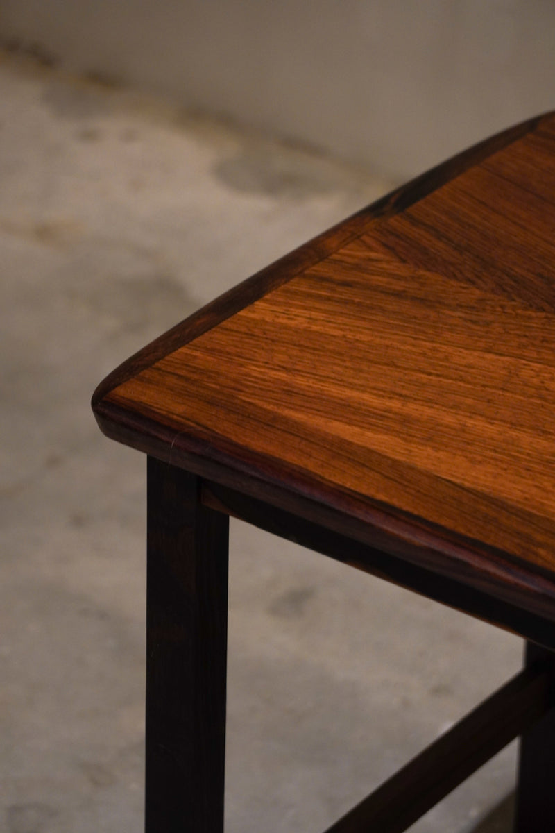 サイドテーブル <br>bob's box - ヴィンテージ SHARK ATTACK