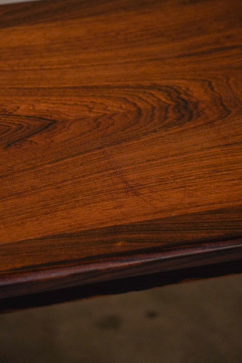 サイドテーブル <br>bob's box - ヴィンテージ SHARK ATTACK