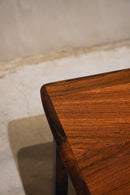 サイドテーブル <br>bob's box - ヴィンテージ SHARK ATTACK