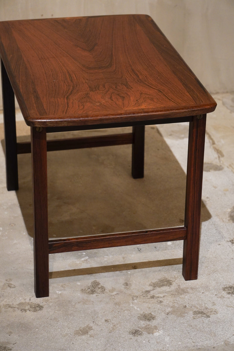 サイドテーブル <br>bob's box - ヴィンテージ SHARK ATTACK