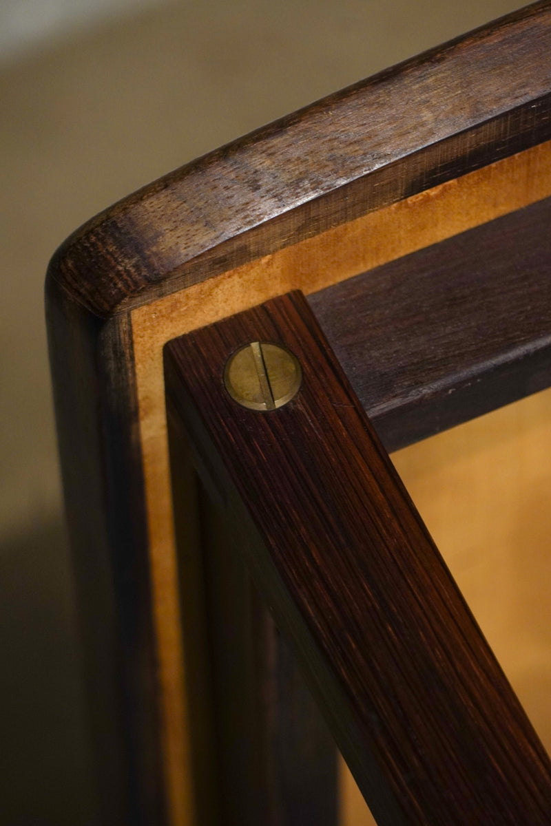 サイドテーブル <br>bob's box - ヴィンテージ SHARK ATTACK