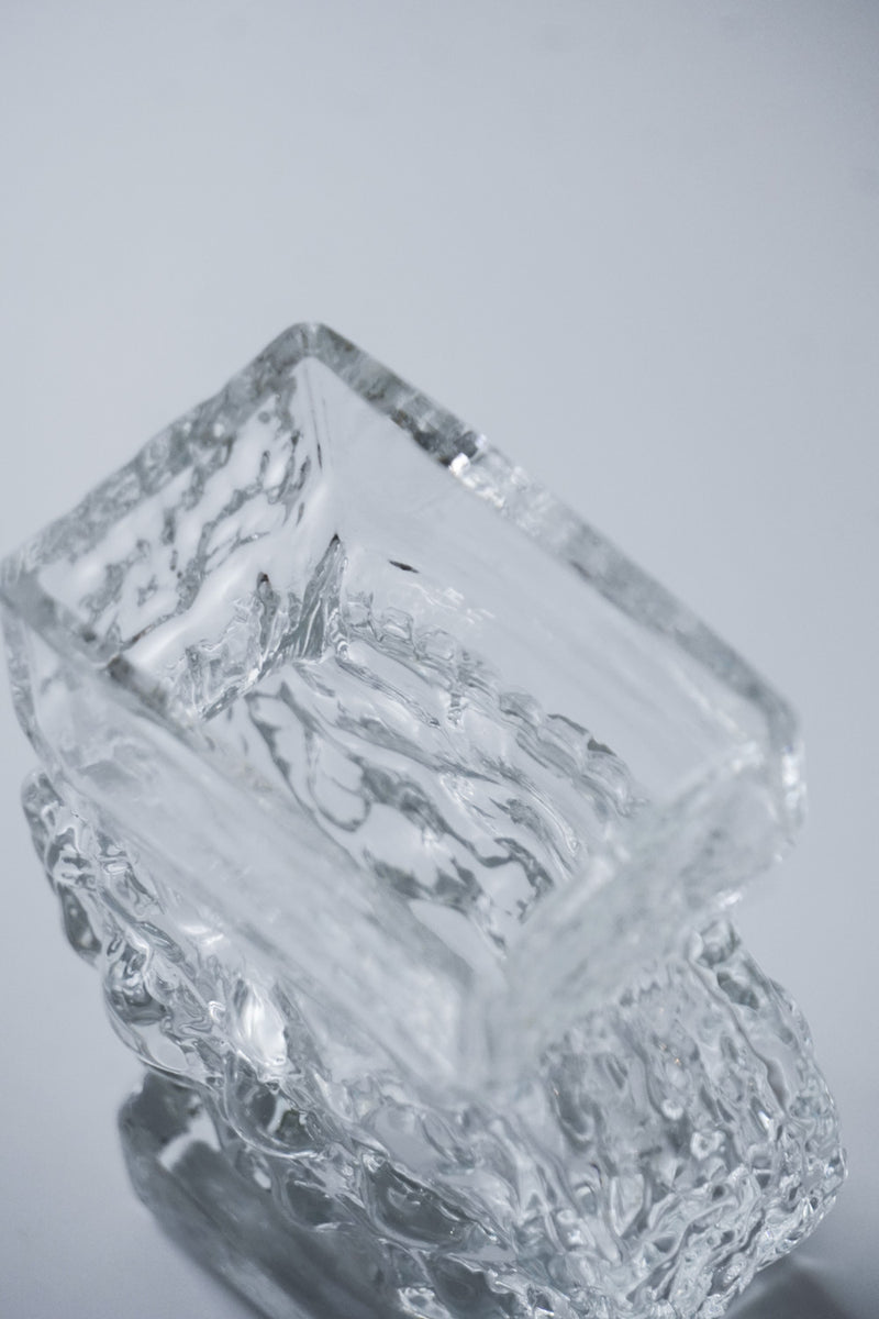 ガラス フラワーベース<br>bob's box - ヴィンテージ SHARK ATTACK