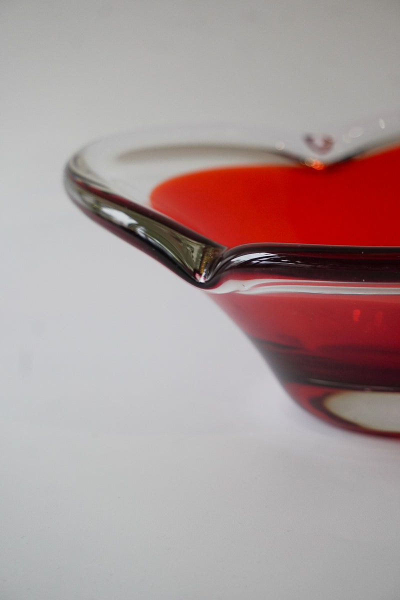 ガラス ボウル<br>bob's box - ヴィンテージ SHARK ATTACK