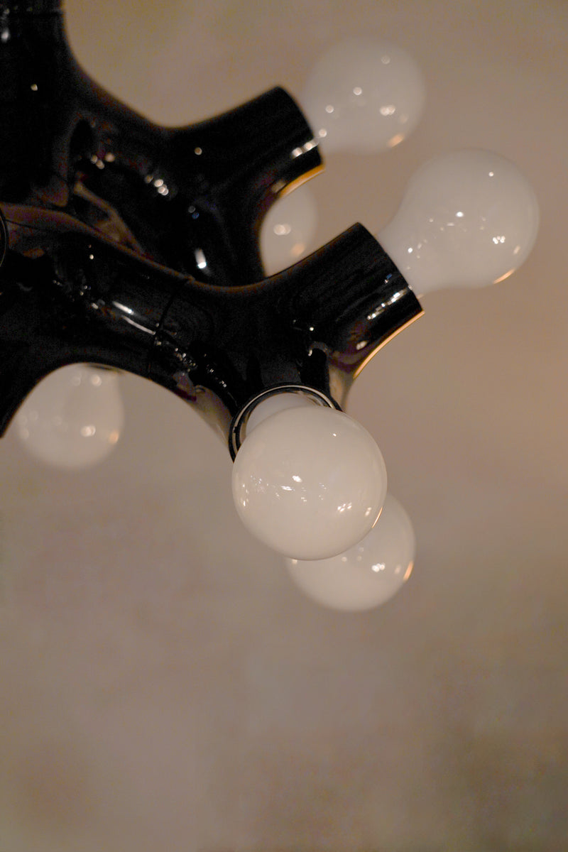 NEXT社 Büro für Form Studio<br>DNA Chandelier<br>2012 , Germany <br>cerote antiques - ヴィンテージ SHARK ATTACK