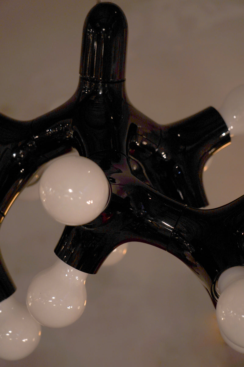 NEXT社 Büro für Form Studio<br>DNA Chandelier<br>2012 , Germany <br>cerote antiques - ヴィンテージ SHARK ATTACK