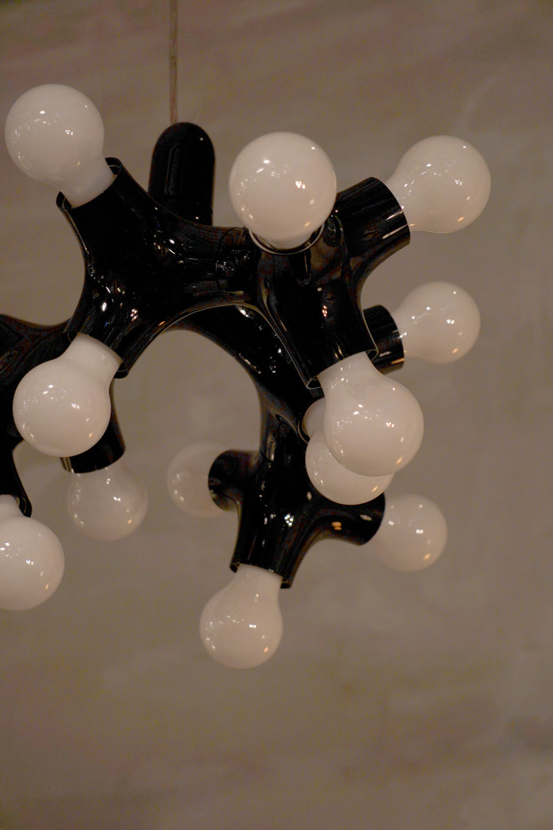 NEXT社 Büro für Form Studio<br>DNA Chandelier<br>2012 , Germany <br>cerote antiques - ヴィンテージ SHARK ATTACK