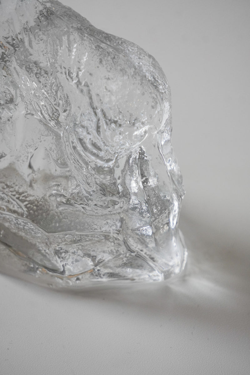 Eda Kristall 社<br>シロクマ オブジェ<br>Sweden <br>cerote antiques - ヴィンテージ SHARK ATTACK