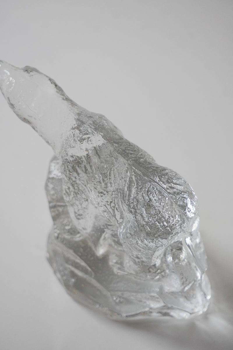 Eda Kristall 社<br>シロクマ オブジェ<br>Sweden <br>cerote antiques - ヴィンテージ SHARK ATTACK