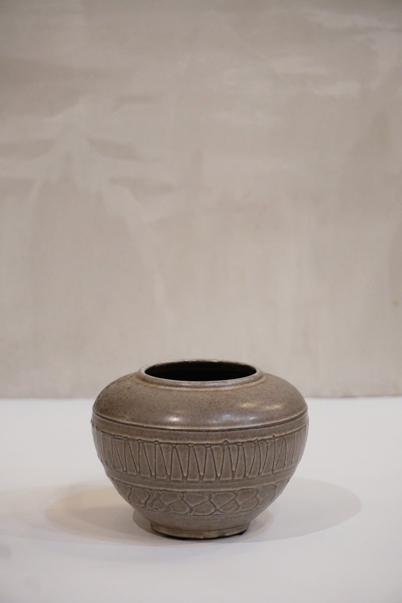 Fat Lava <br>セラミック フラワーベース <br>bob's box - ヴィンテージ SHARK ATTACK